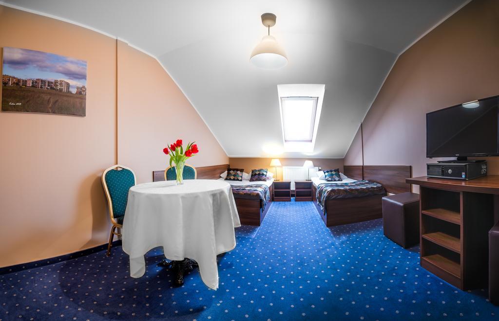 Hotel Colnus Kolno  Esterno foto